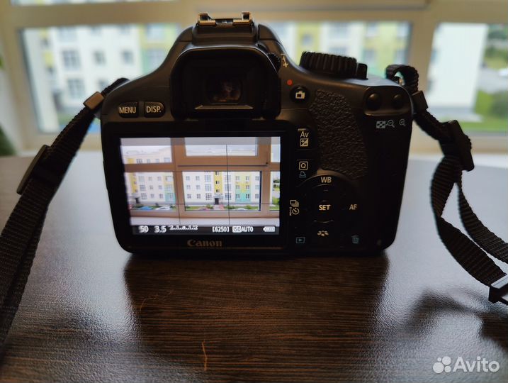 Canon EOS 550D EF-S 18-55 IS II Kit