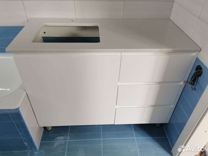 Тумба со столешницей для ванной