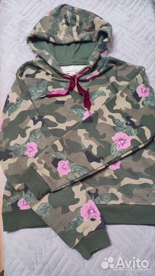 Худи и футболка для мальчика. Размер xs