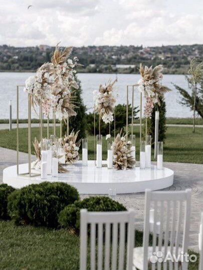 Декоратор на свадьбу