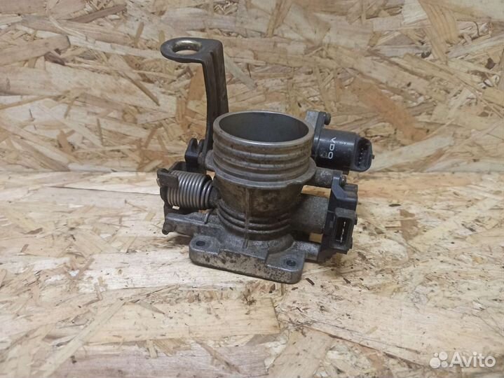 Дроссельная заслонка Renault Megane 1