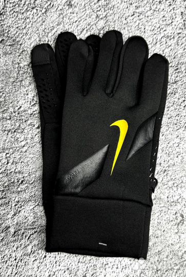 Перчатки Nike для любых спортивных активностей