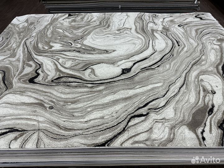 Ковер 2х2.9 новый