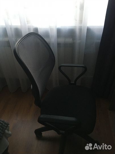 Продам компьютерное кресло