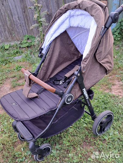 Коляска прогулочная