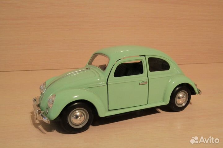 Машинки коллекционные (модели), масштаб 1:24