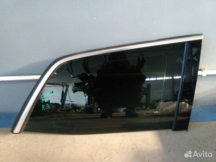 Форточка задняя правая Mercedes GL 166