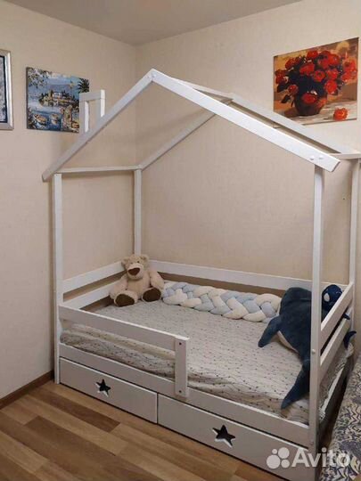 Кроватка MY place Теремок из массива с бортиком от