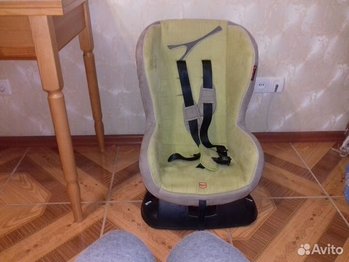 Детское автомобильное кресло