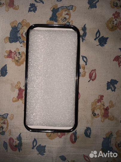 Чехол и стекло на iPhone 14