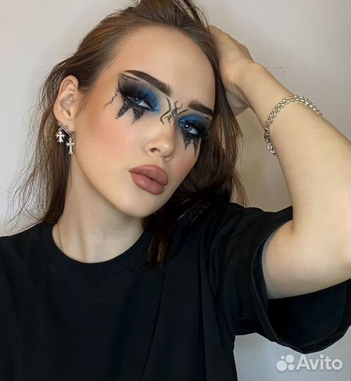 Модель на макияж