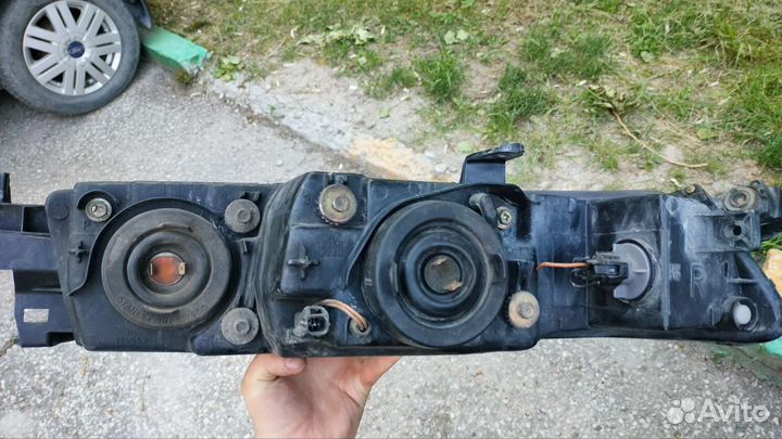 Фара mitsubishi galant 8