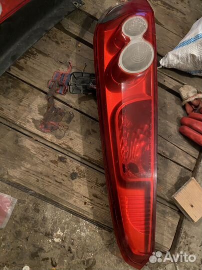 Задние фонари форд фиеста