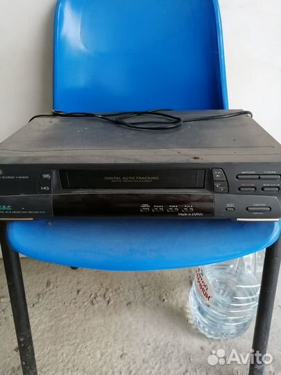 Видеомагнитофон