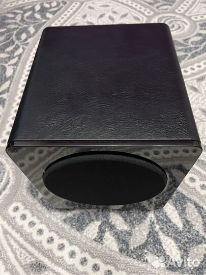 Активный сабвуфер