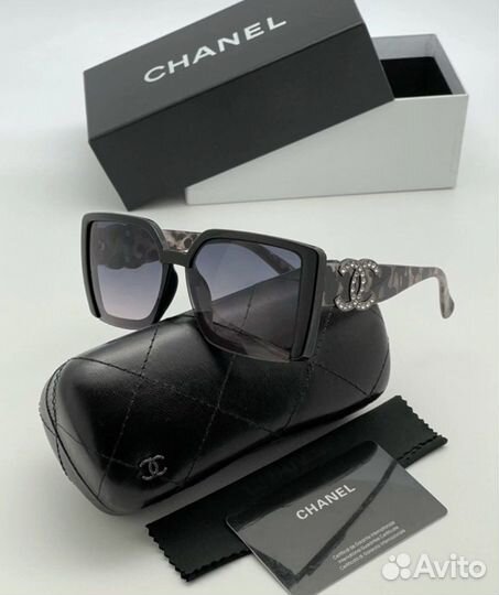 Солнцезащитные очки chanel