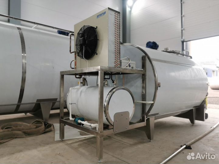 Танк молочный,охладитель молока 6000л закрытый