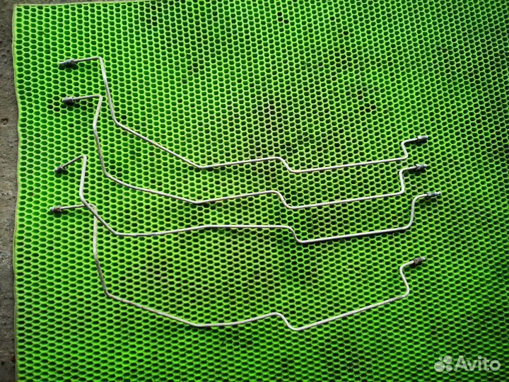 Тормозные трубки на Renault Sandero Логан 2014-н.в