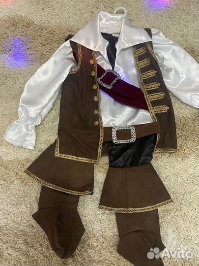 Костюм карнавальный