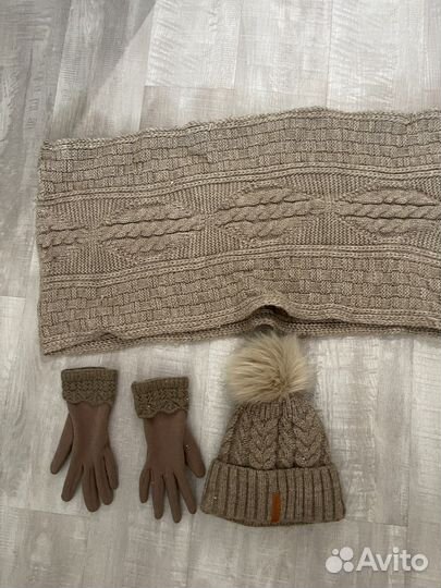 Женский шарф, шапка, перчатки