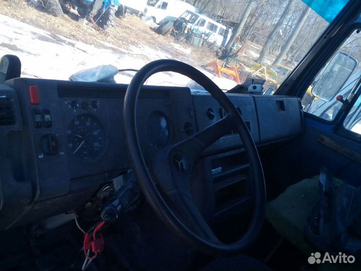 Мерседес 711 разбираю