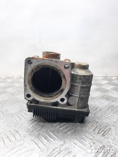 Дроссельная заслонка Nissan Almera Tino минивэн