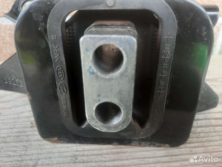 Подушка двигателя левая kia cerato 4 BD