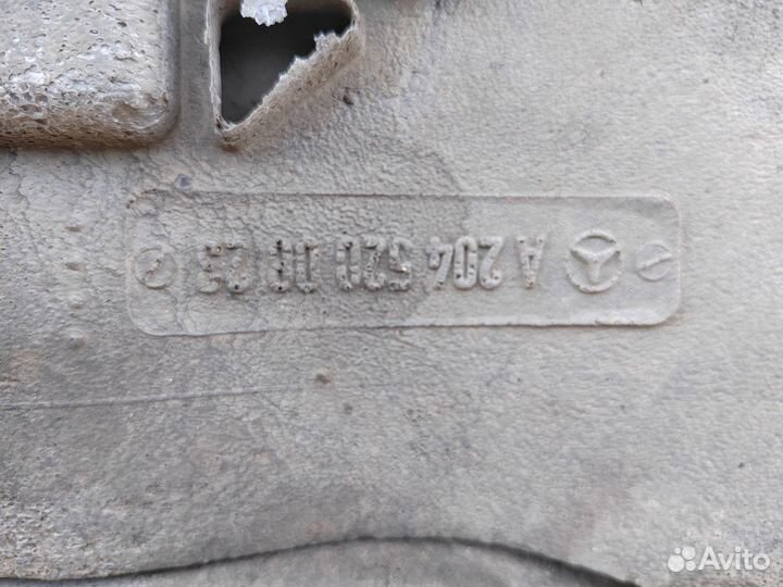 Защита двигателя Mercedes W204