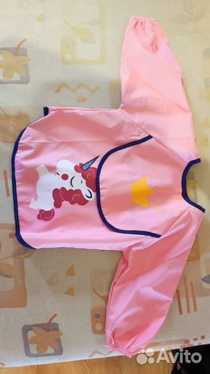 Нагрудник для кормления и творчества