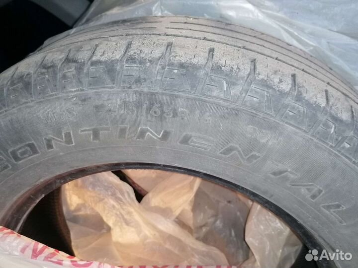 Continental ContiCrossContact LX 215/65 R16