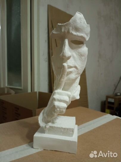 Статуэтка силуэт лица 