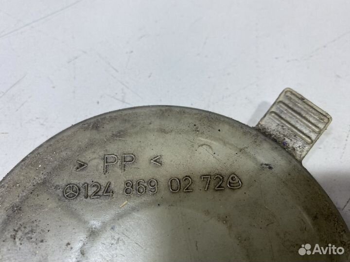 Крышка бачка омывателя