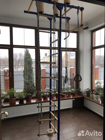 Продам спортивный уголок