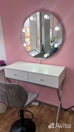 Сдам рабочее место бровиста-визажиста