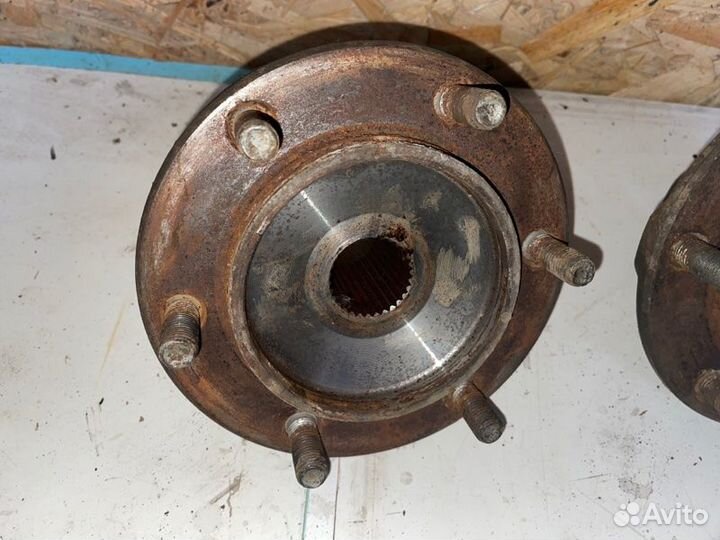 Ступица передняя Toyota Land Cruiser Prado J95