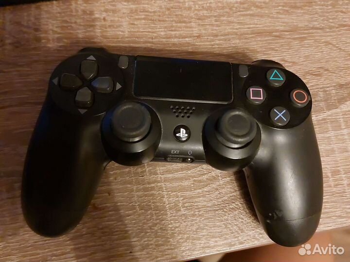 Джойстик от Sony PS4