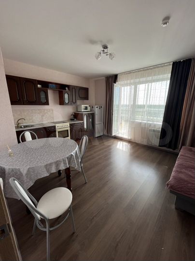 2-к. квартира, 50 м², 9/15 эт.