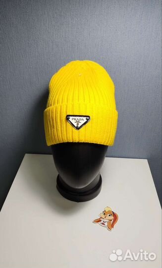 Шапка жёлтая Prada