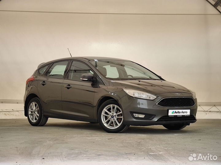 Ford Focus 1.6 AMT, 2015, 155 216 км