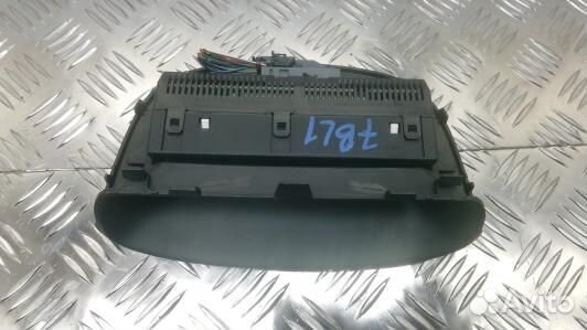 Монитор opel meriva A (7BL01JA01)