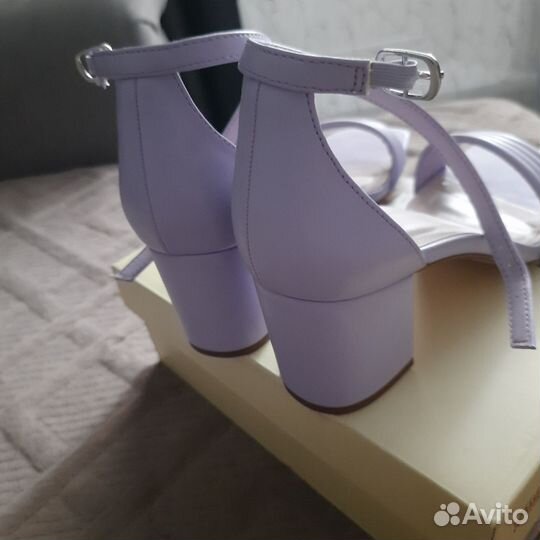 Босоножки женские 37 размер