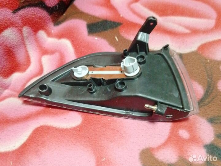 Габарит левый 1989-1991 на Тойоту сприн