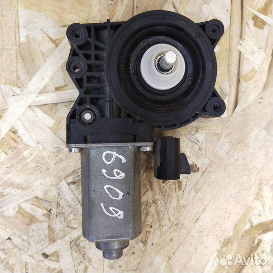 Моторчик стеклоподъемника Geely Emgrand EC7 2013