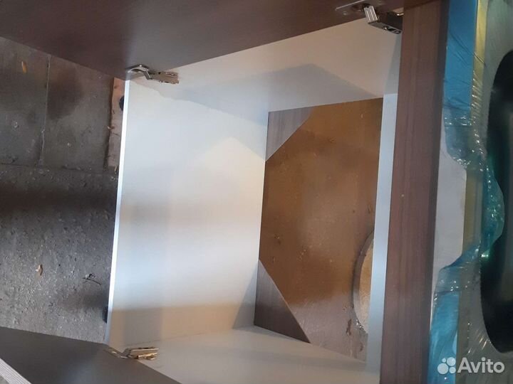 Тумба с раковиной накладной