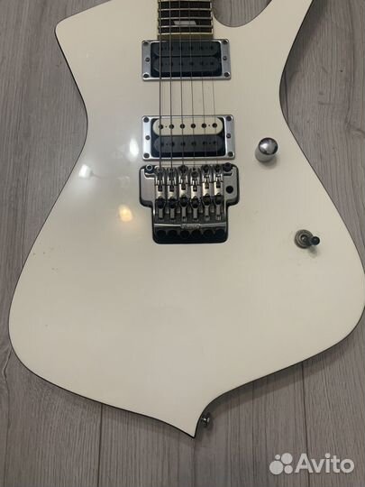 Ibanez iceman stm1