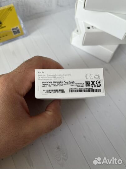 Оригинальный блок iPhone 20 w