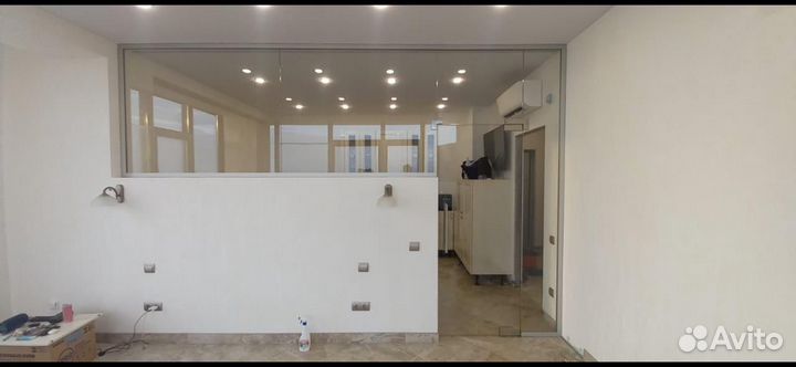 Стеклянные перегородки (раздвижные и стационарные)