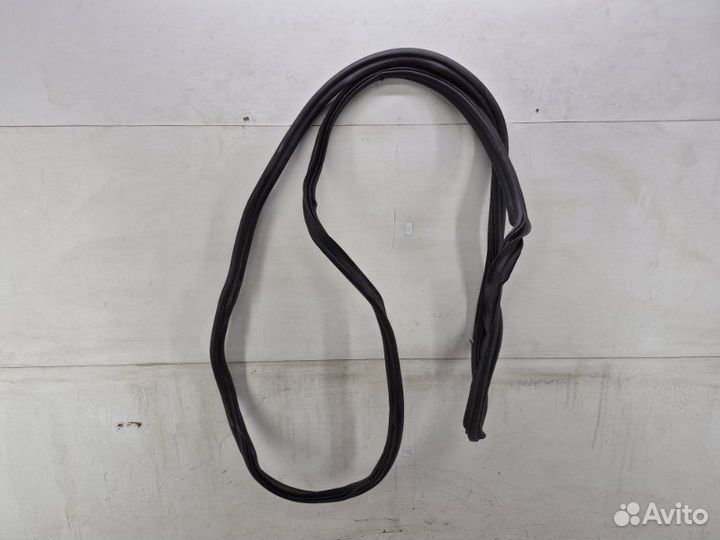 Уплотнительная резинка Volkswagen Touareg 2 NF 3.0