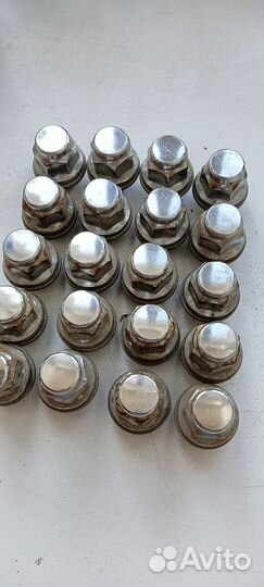 Гайки для литых дисков