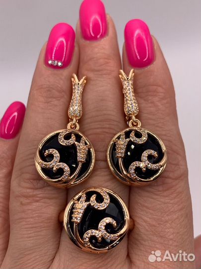 Шикарный комплект Тюльпаны р.17,18,19,20